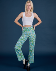 Winter Floral Print Work Pants Madeline is 5’9” and wearing XXS paired with a Cropped Tank in Vintage Tee White