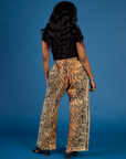 Back view of the Tiger Drop Pocket Pant on Kandia