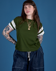 Sydney is 5’9” and wearing XXS Painted Vintage Tee in Evergreen