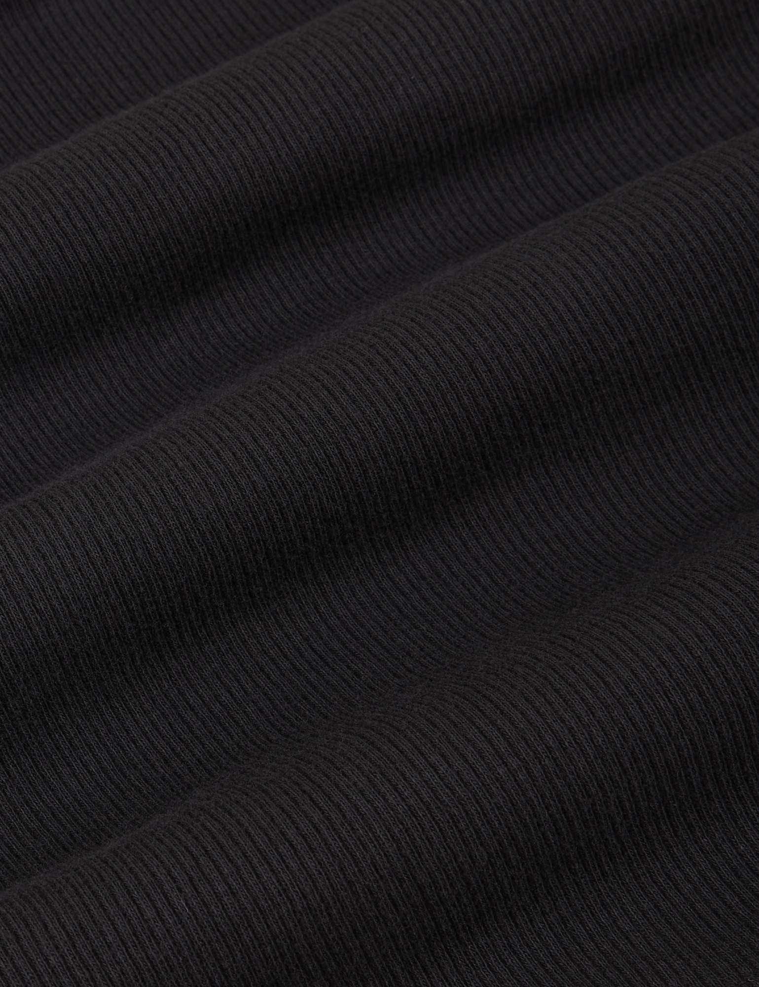 Muscle Tee in Basic Black fabric detail close up