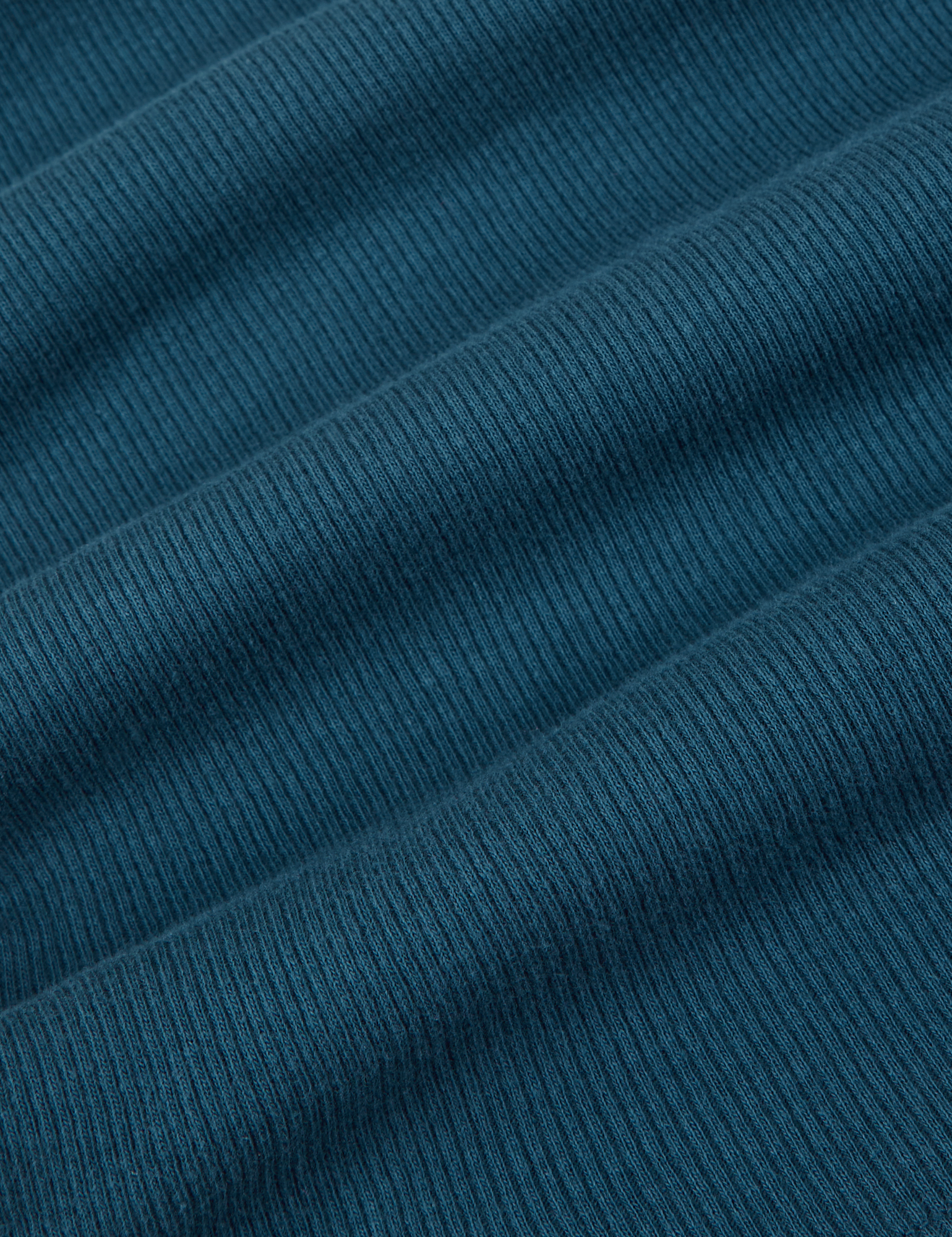 Muscle Tee in Lagoon fabric detail close up