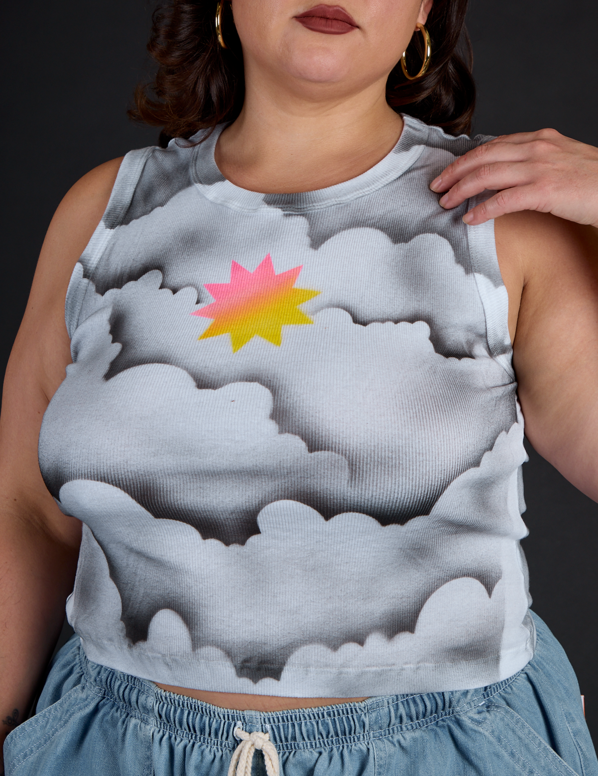 Front close up of the Dark Cloud Airbrush Muscle Tee on Kristen