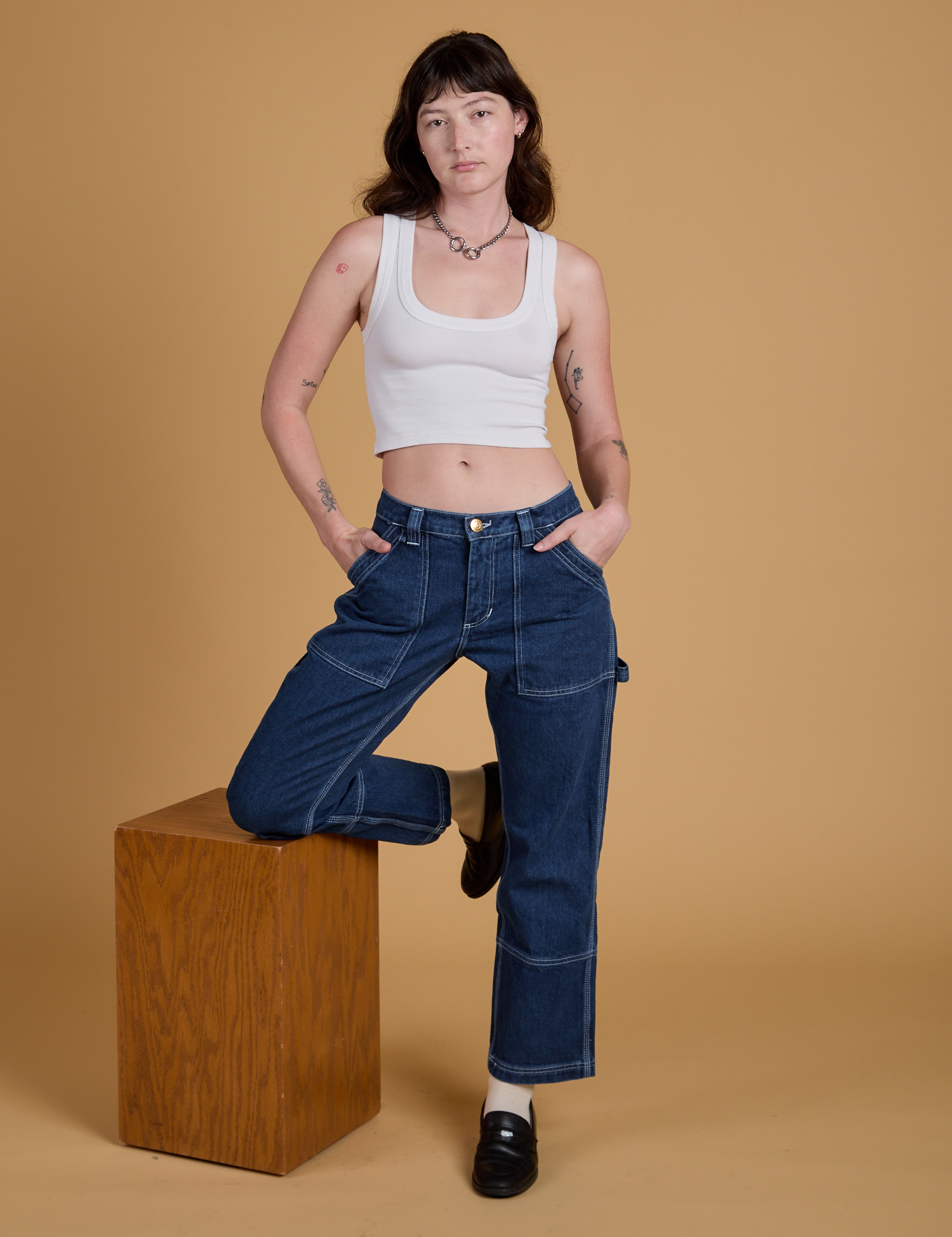 Mid-Rise Carpenter Jeans in Dark Wash and Cropped Tank in Vintage Tee White on Alex