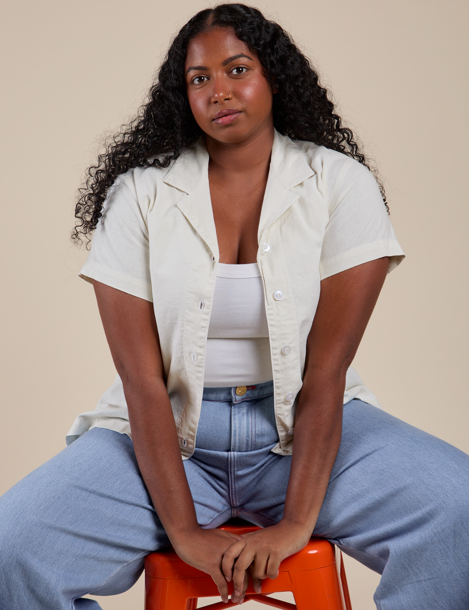 Pantry Button-Up in Vintage Tee White on Meghna