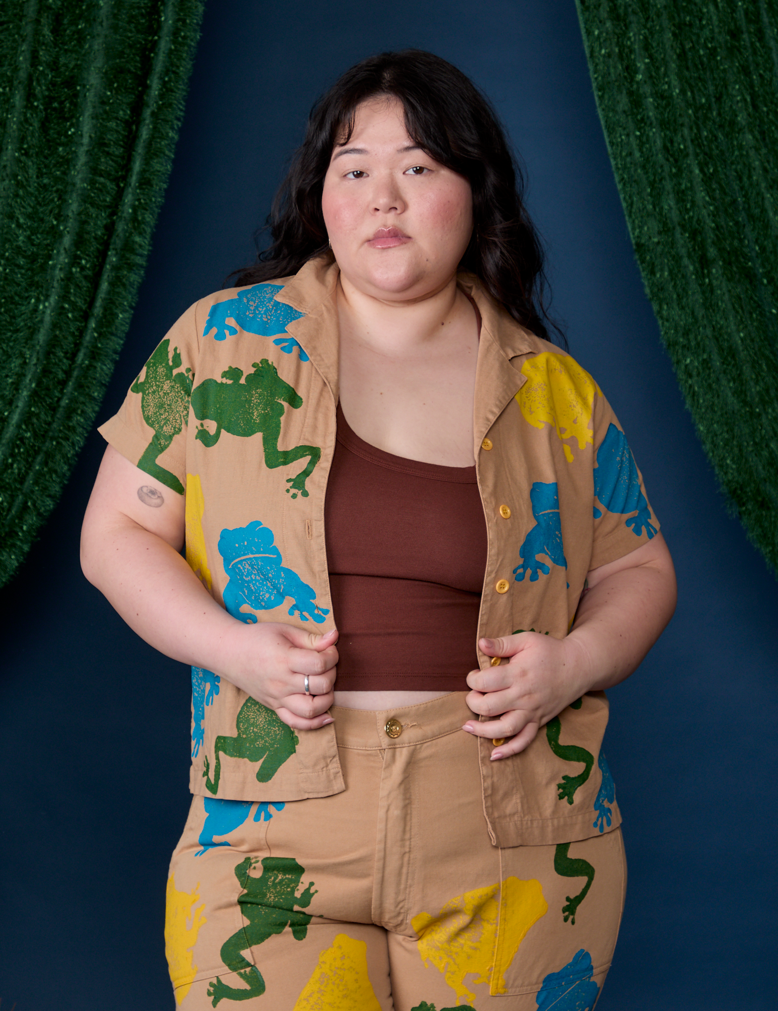 Paintstamped Pantry Button-Up in Froggy on Ashley