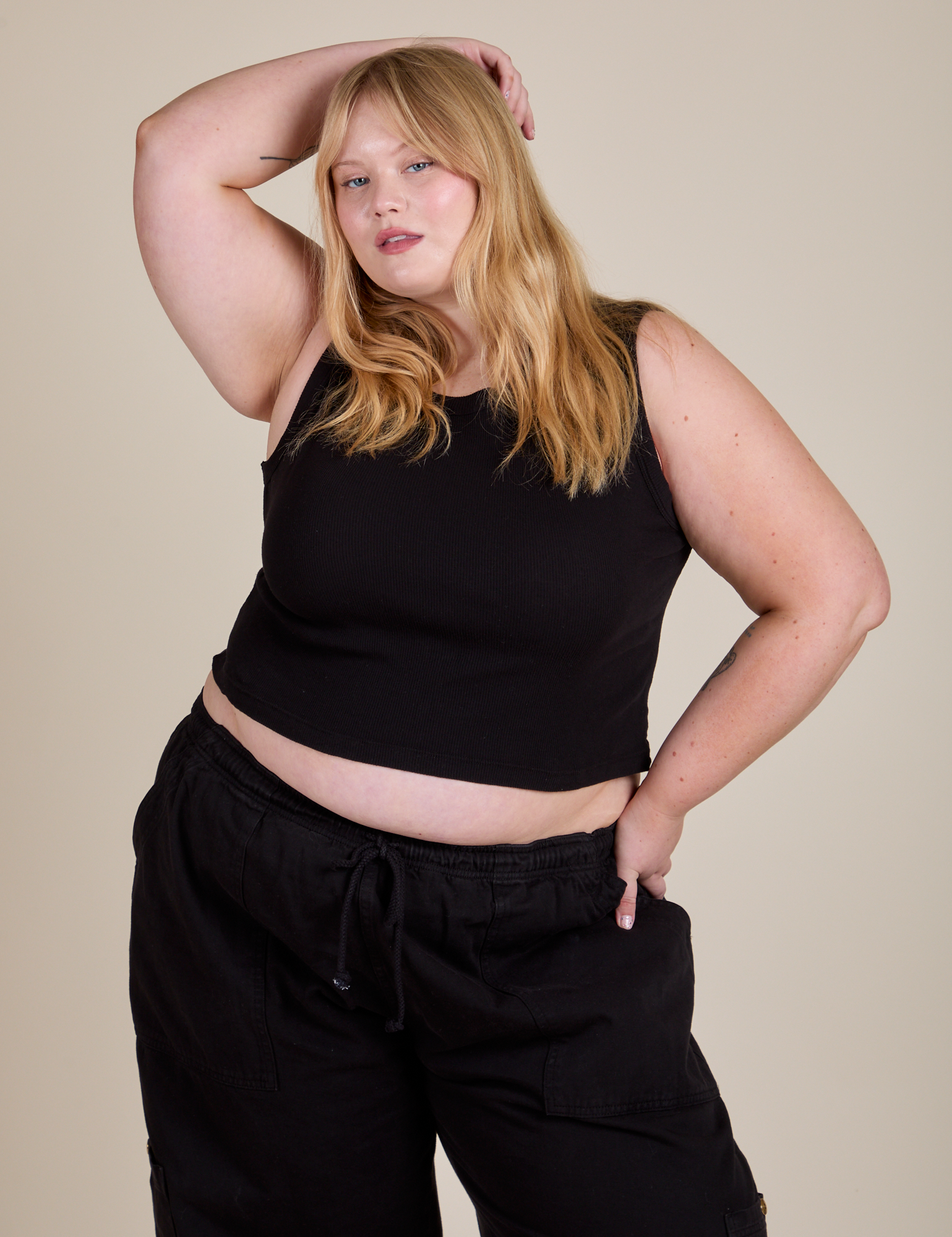Muscle Tee in Basic Black on Juliet