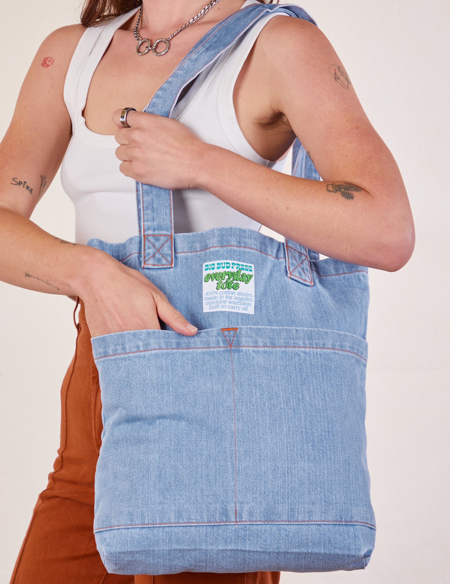 Denim Everyday Tote Bag in light wash on Alex