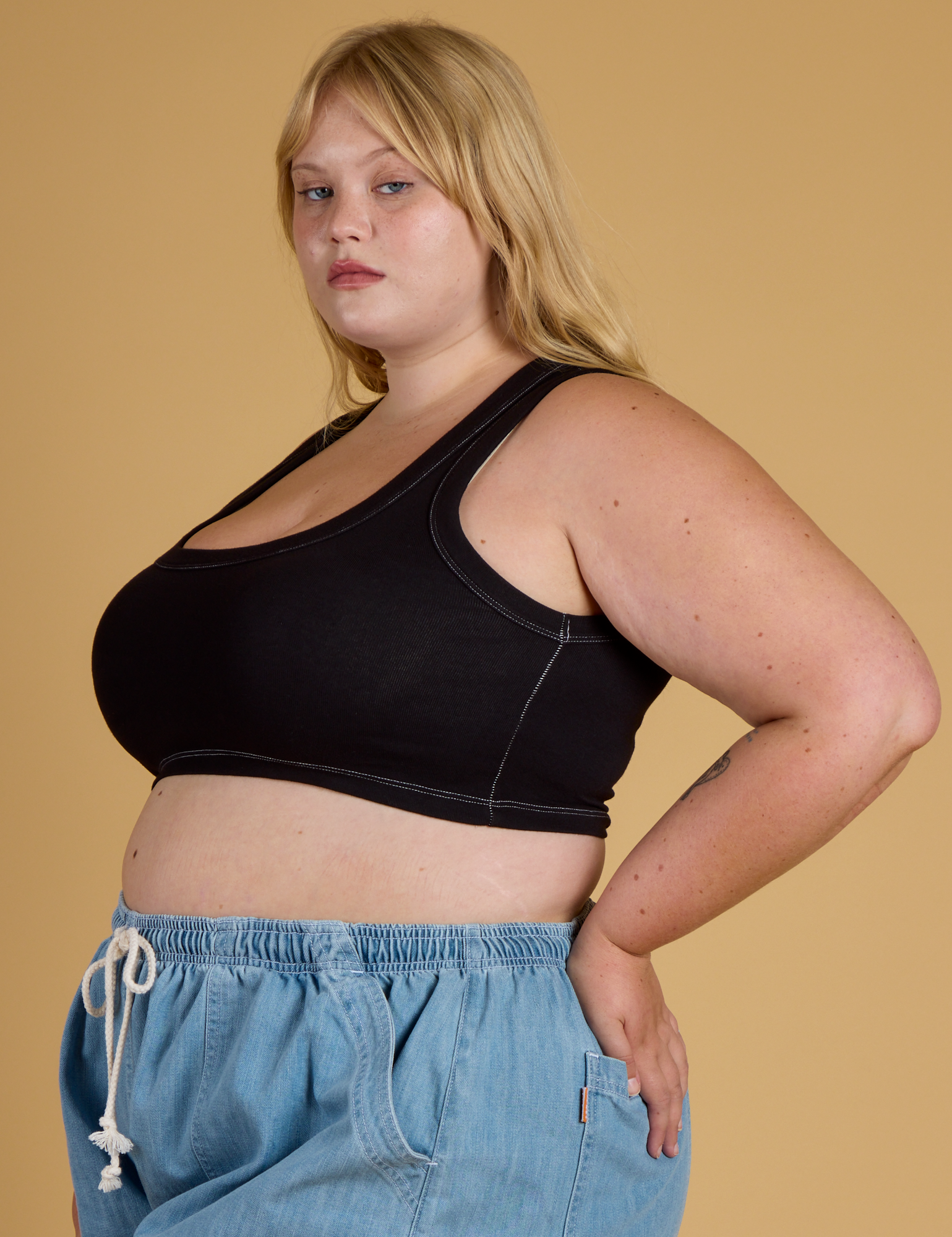 Contrast Stitch Mini Tank in Basic Black side view on Juliet