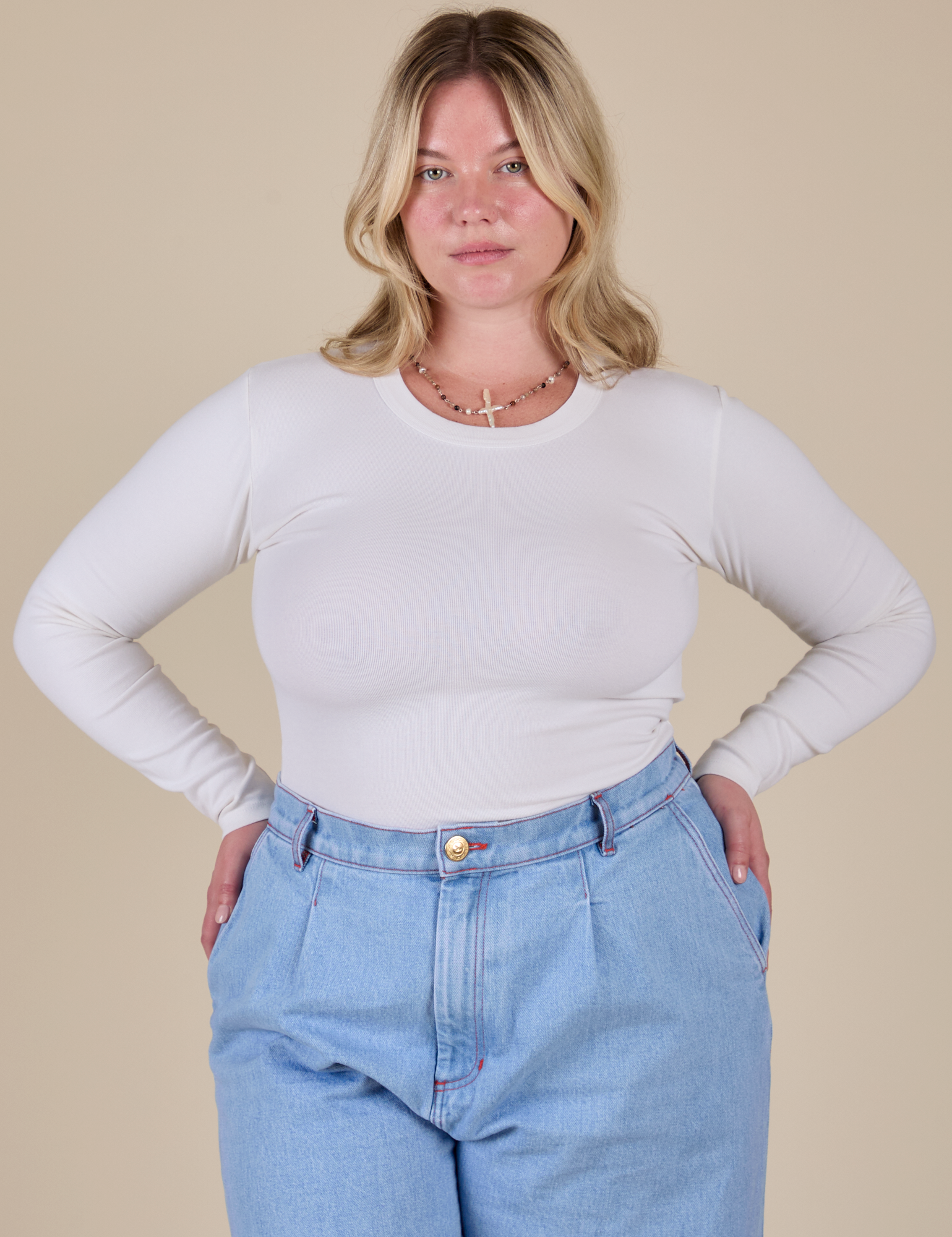 Long Sleeve Baby Tee in Vintage Tee Off-White worn by Lish