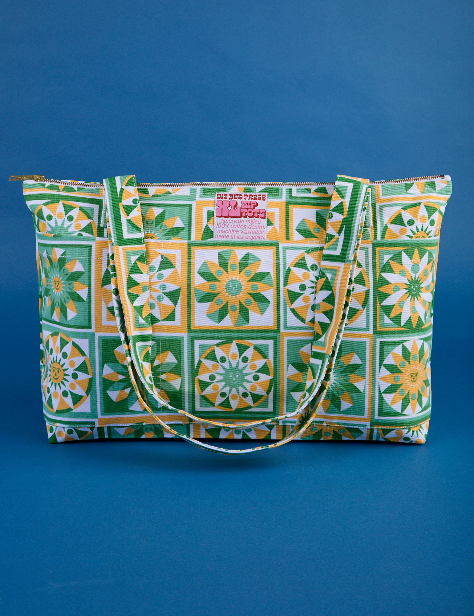 Spring Quilt Printed XL Zip Tote