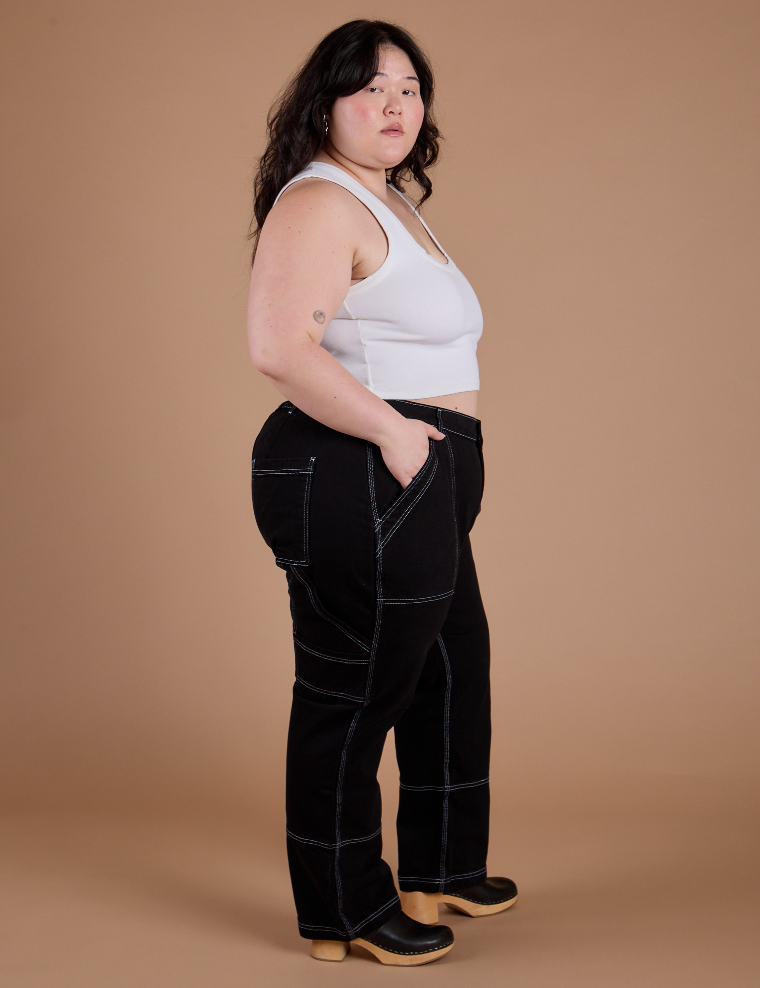 Carpenter Jeans in Black side view on Ashley