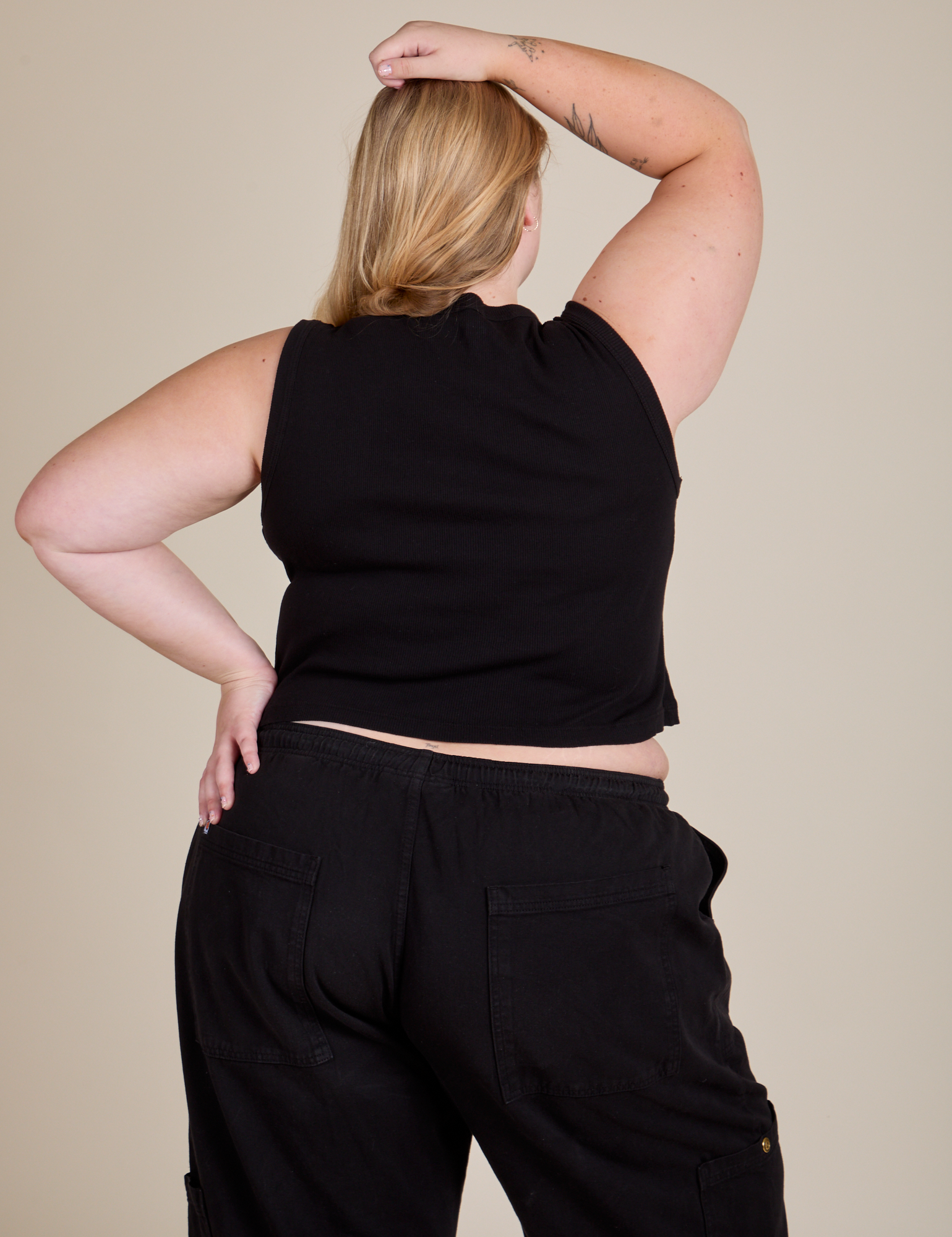 Muscle Tee in Basic Black back view on Juliet