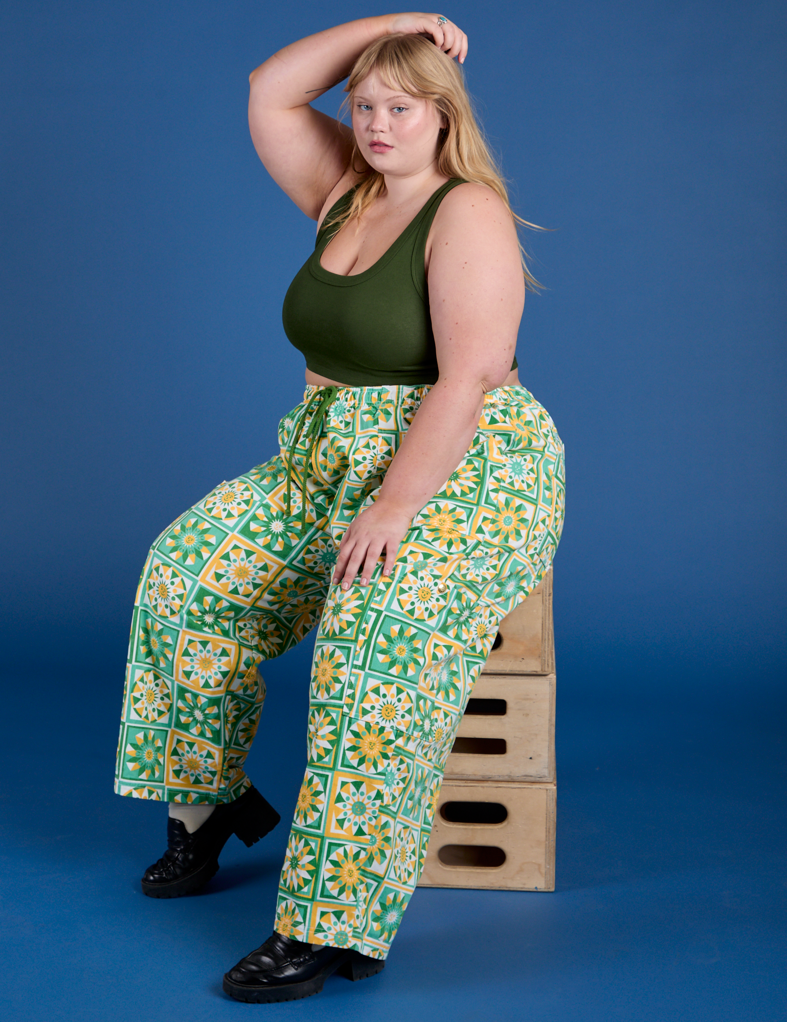 Drop Pocket Cargo Pants in Spring Quilt Print and evergreen Mini Tank on Juliet