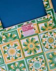 Spring Quilt Printed XL Zip Tote close up