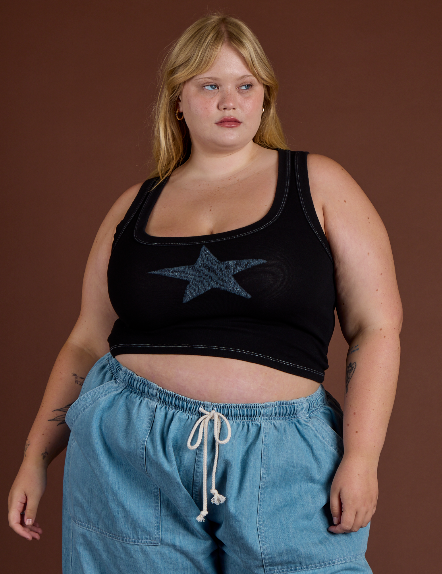 Icon Cropped Tank - Black Star