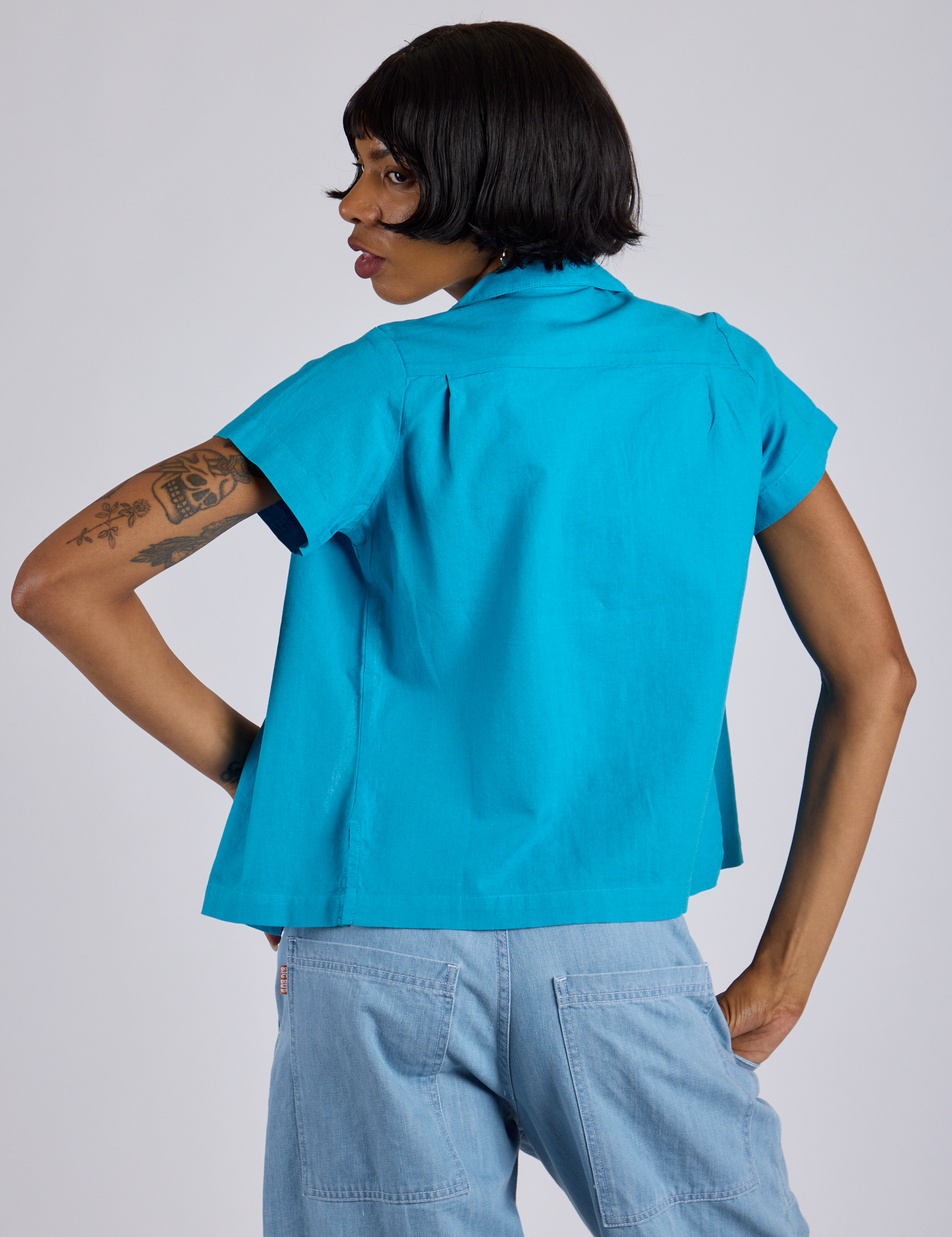 Pantry Button-Up in Hawaiian Blue back view on Kira