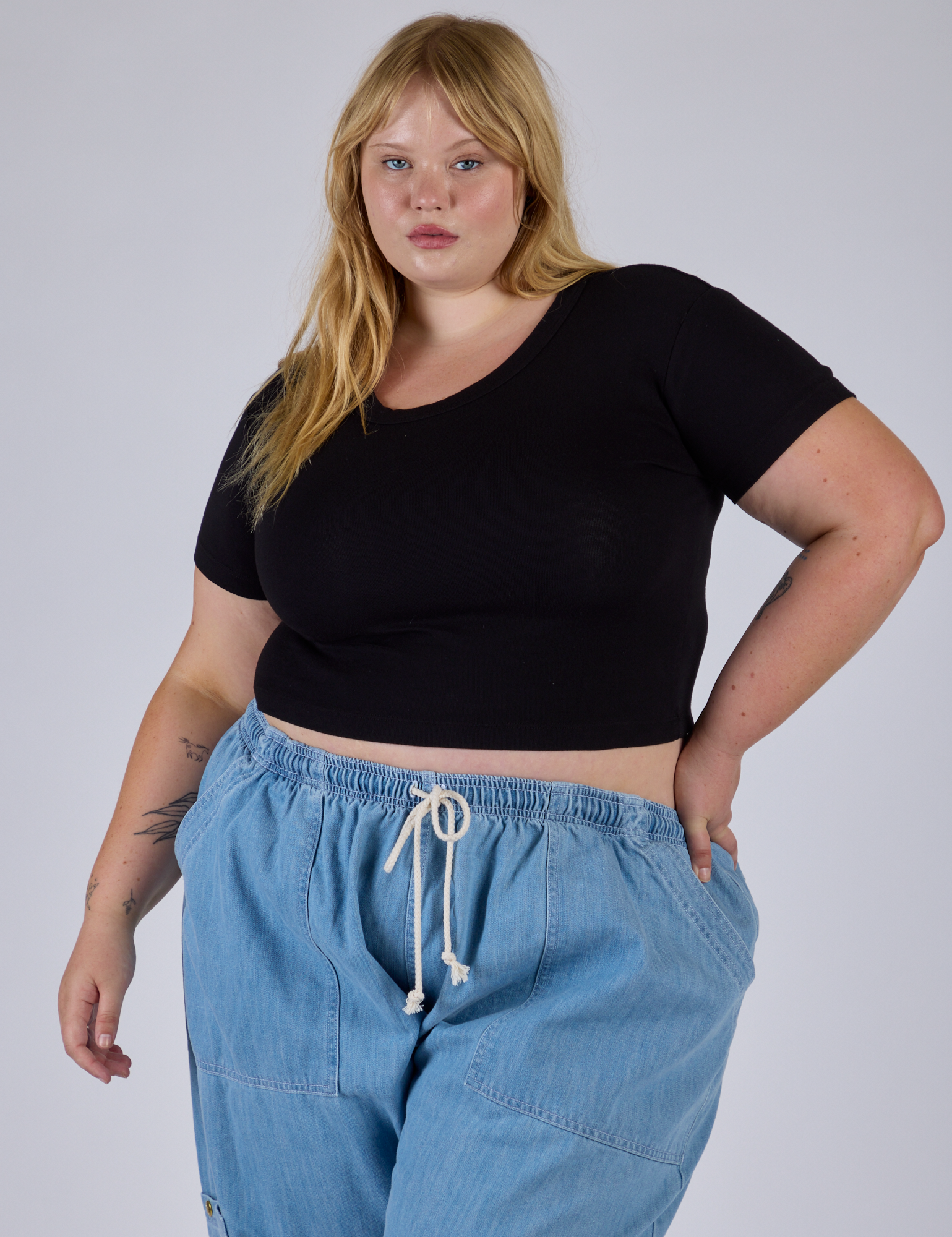 Cropped Baby Tee - Basic Black
