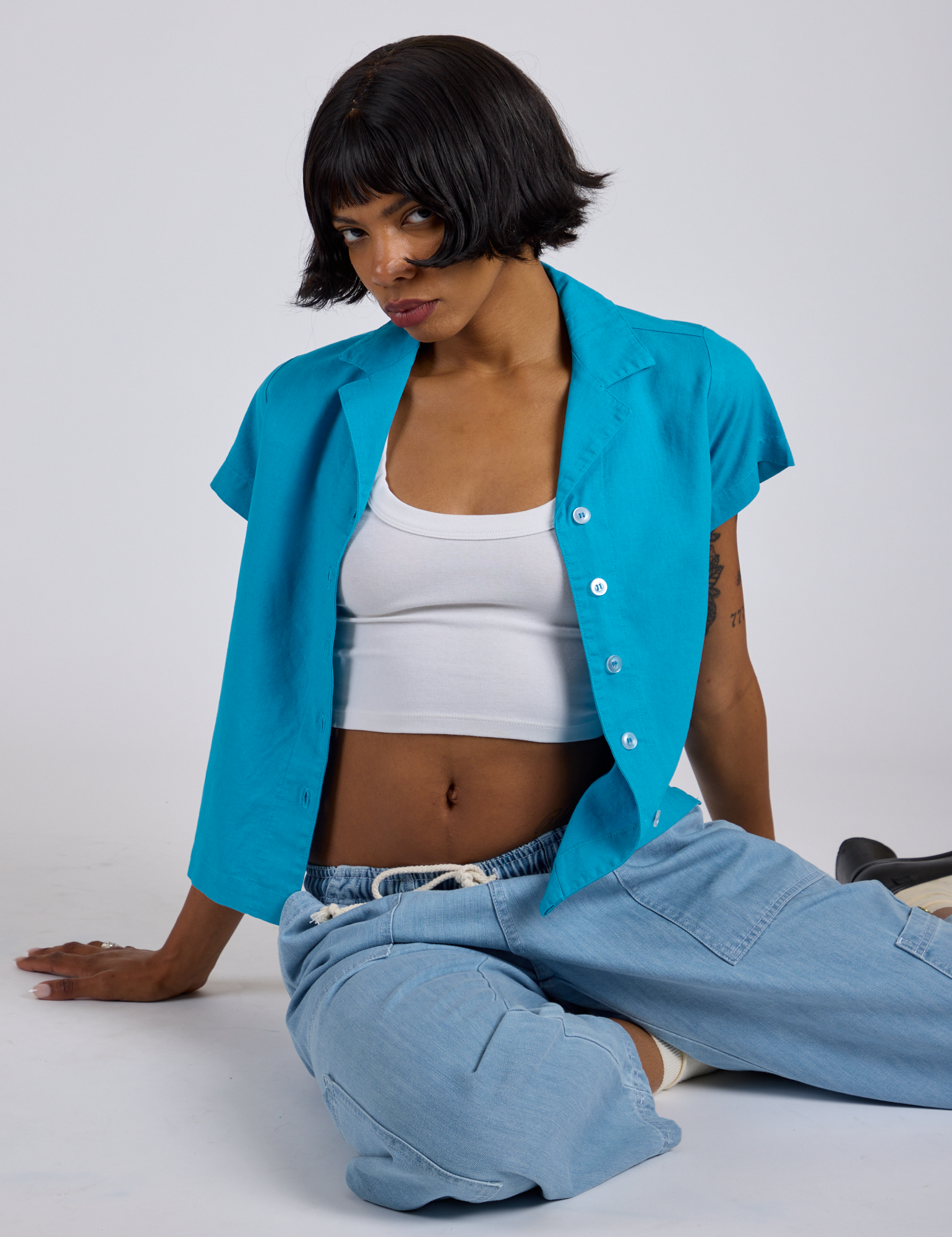 Pantry Button-Up in Hawaiian Blue worn by Kira