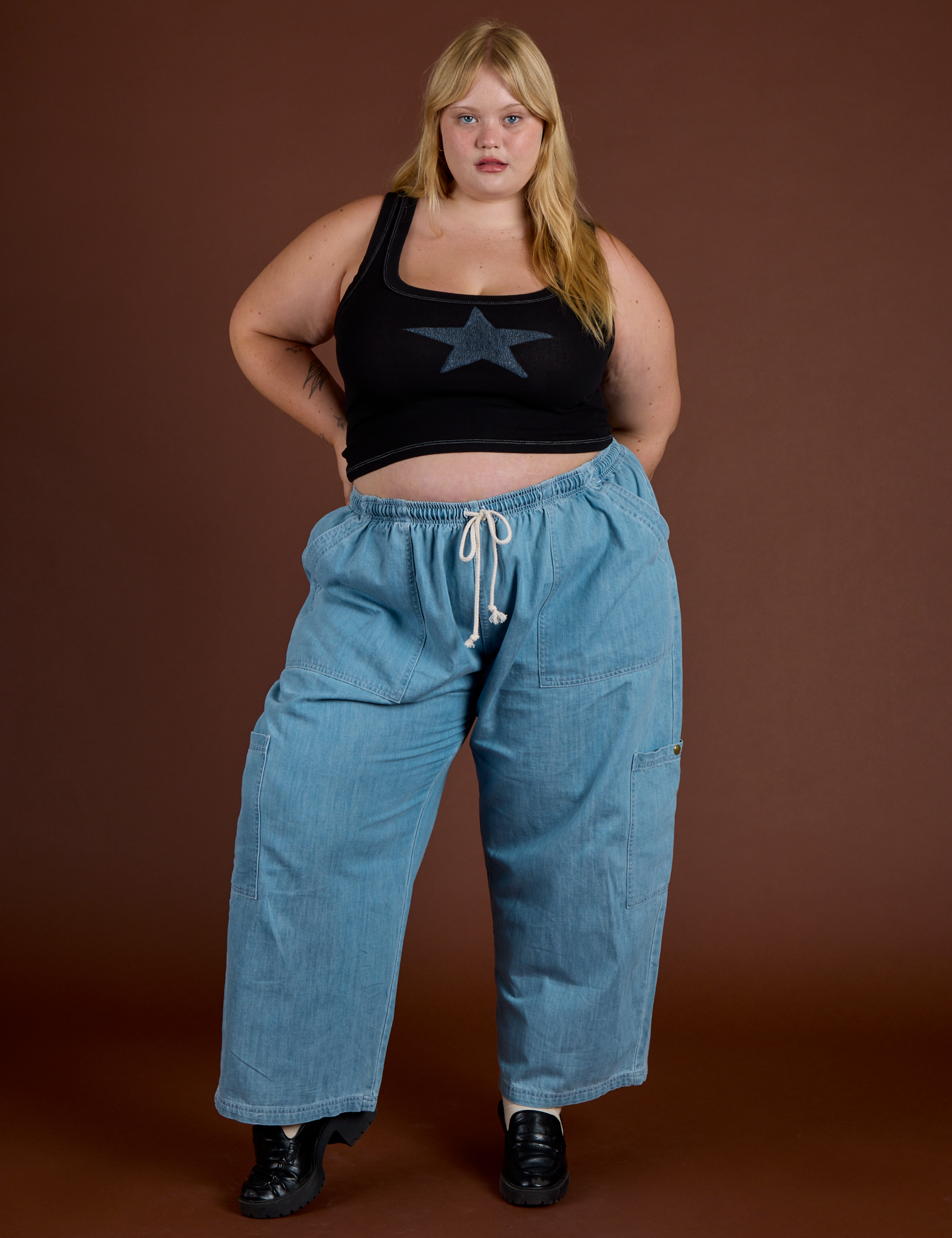 Icon Cropped Tank - Black Star