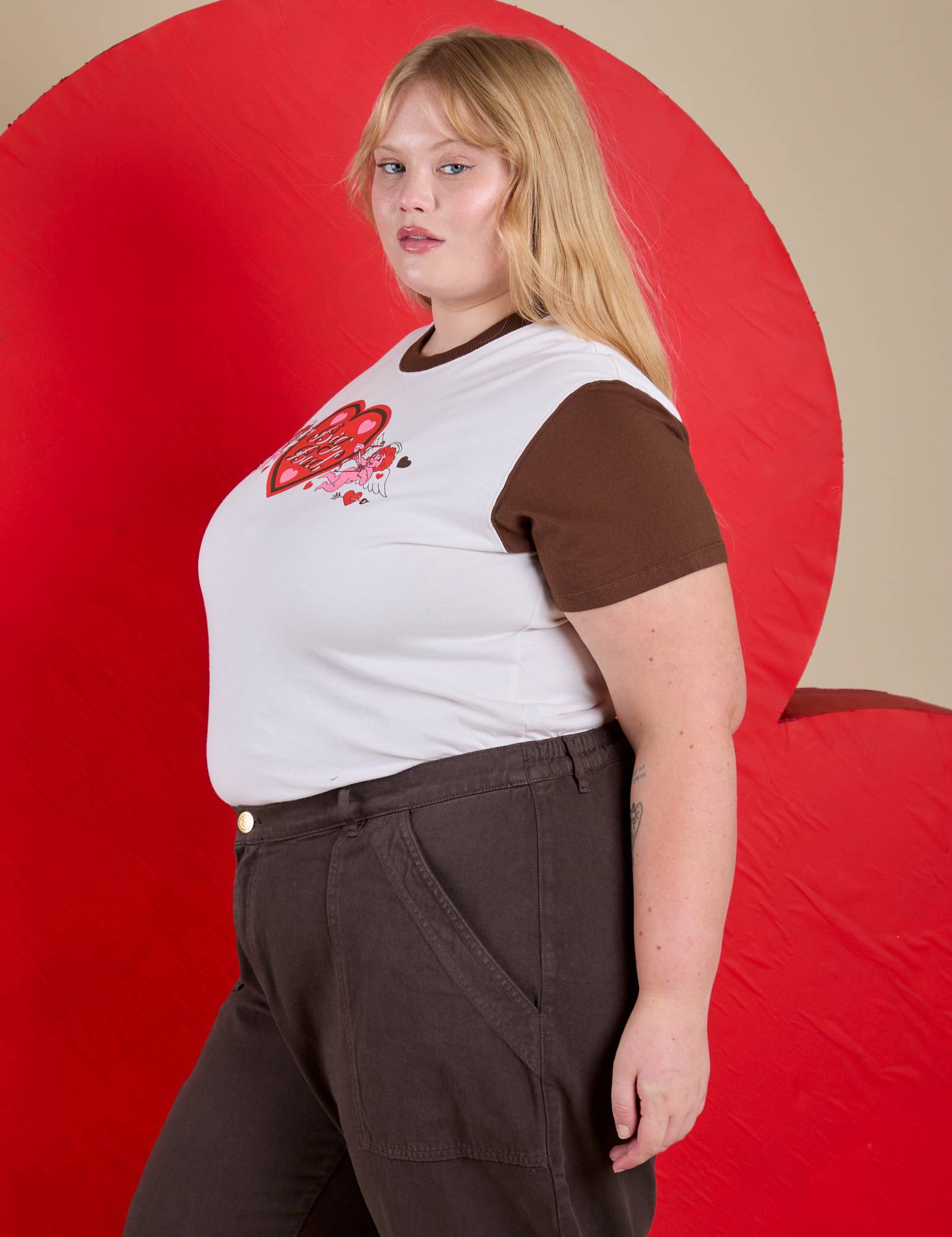 Vintage Tee in Love Big Bud side view on Juliet