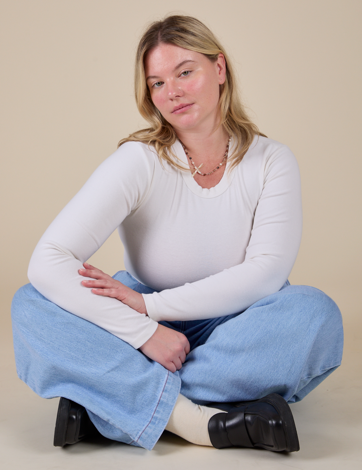 Long Sleeve Baby Tee in Vintage Tee Off-White worn by Lish