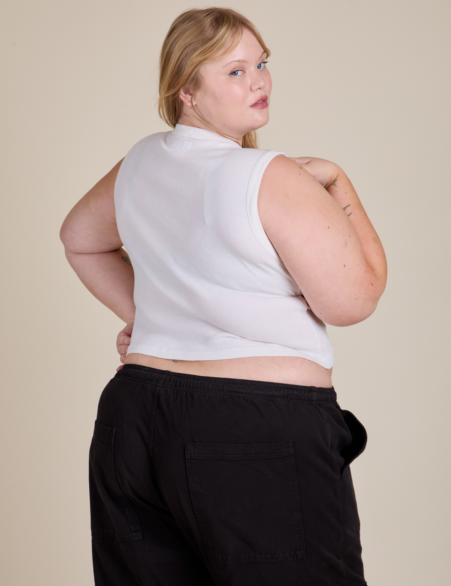 Muscle Tee in Vintage Tee White angled back view on Juliet