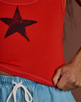 Icon Cropped Tank - Red Star