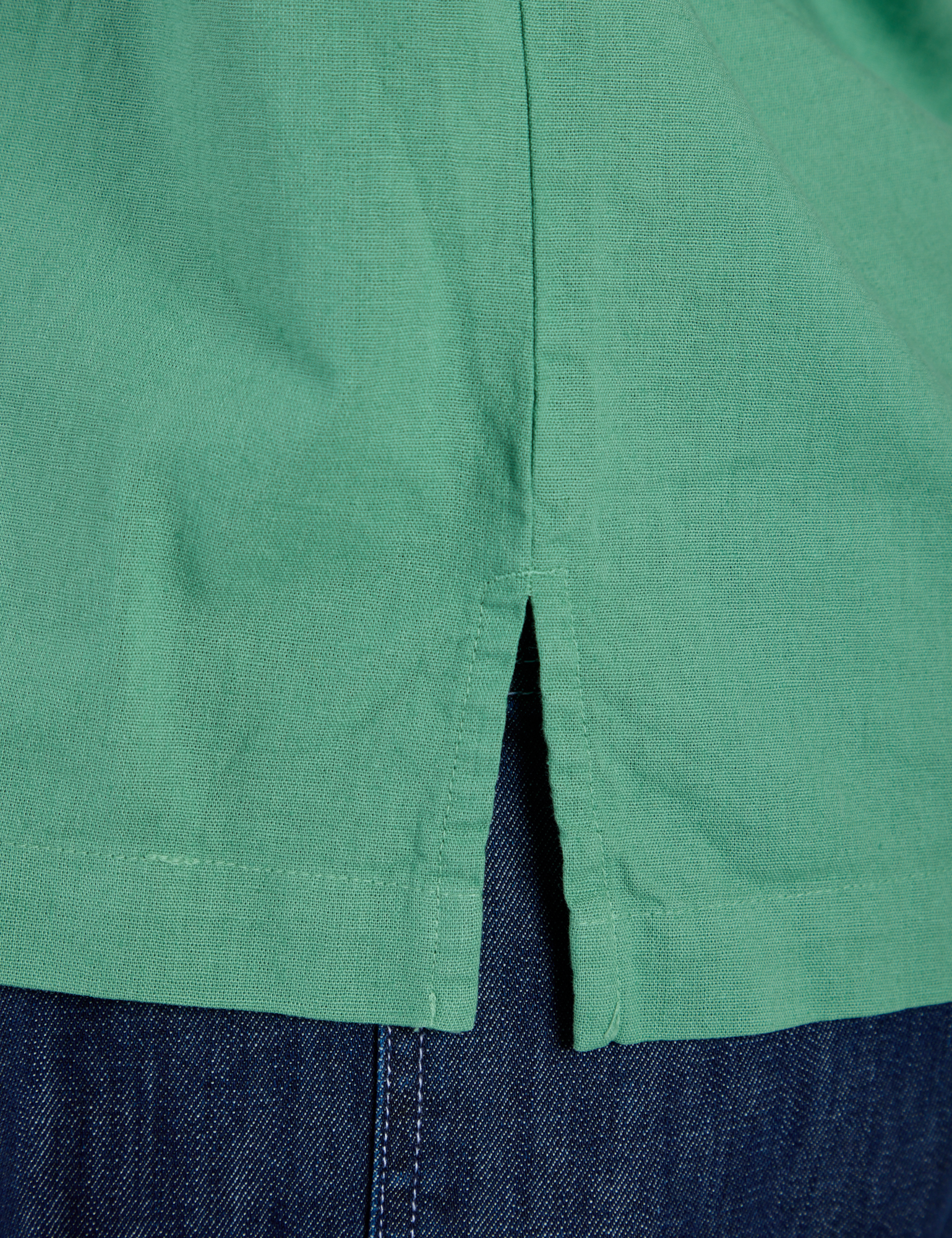 Pantry Button-Up in Seafoam Green side vent on Juliet