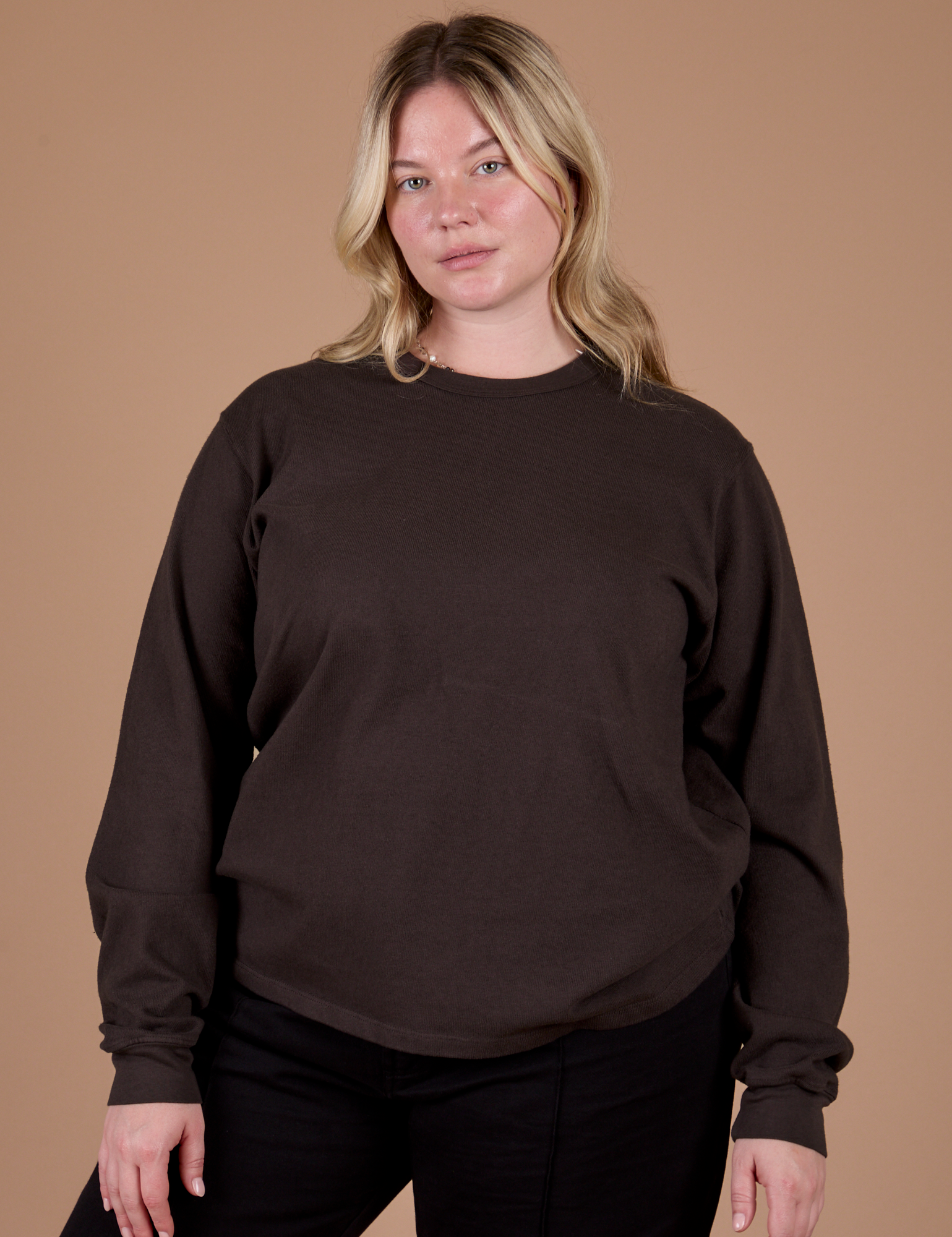 Lish is 5’8” and wearing S Long Sleeve Burly Tee in Espresso Brown