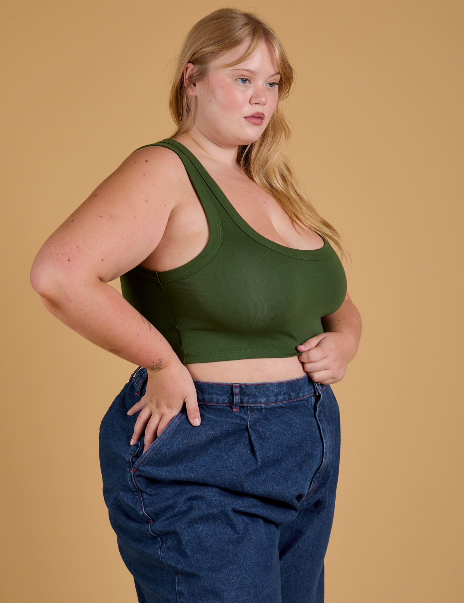 Mini Tank in Evergreen angled front view on Juliet