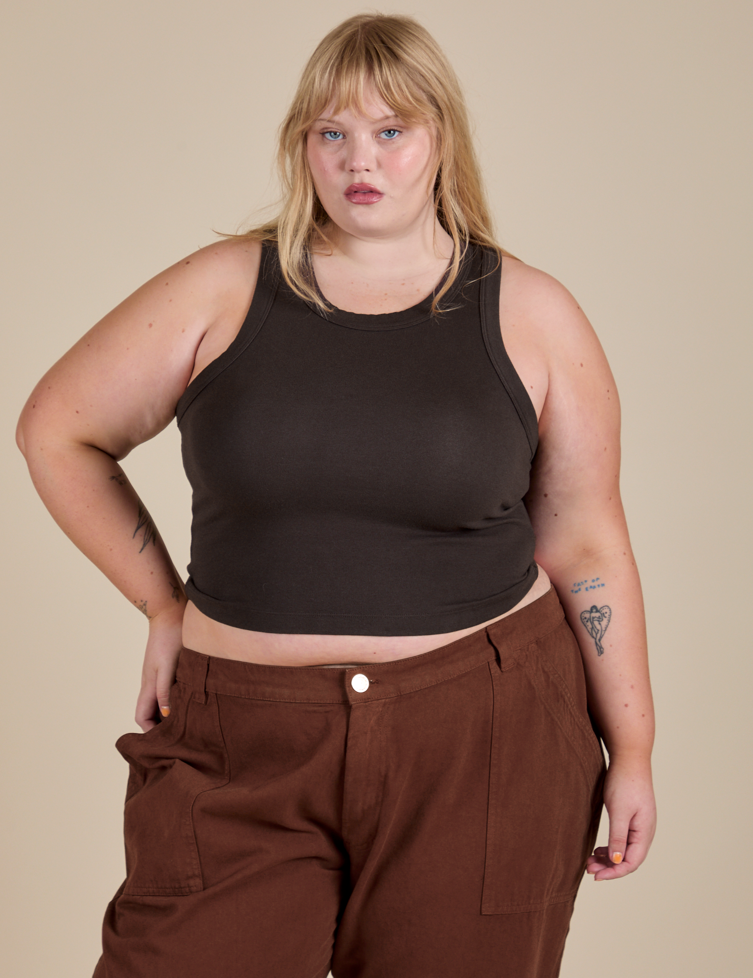 Juliet is 5’7” and wearing  Racerback Tank in Espresso Brown
