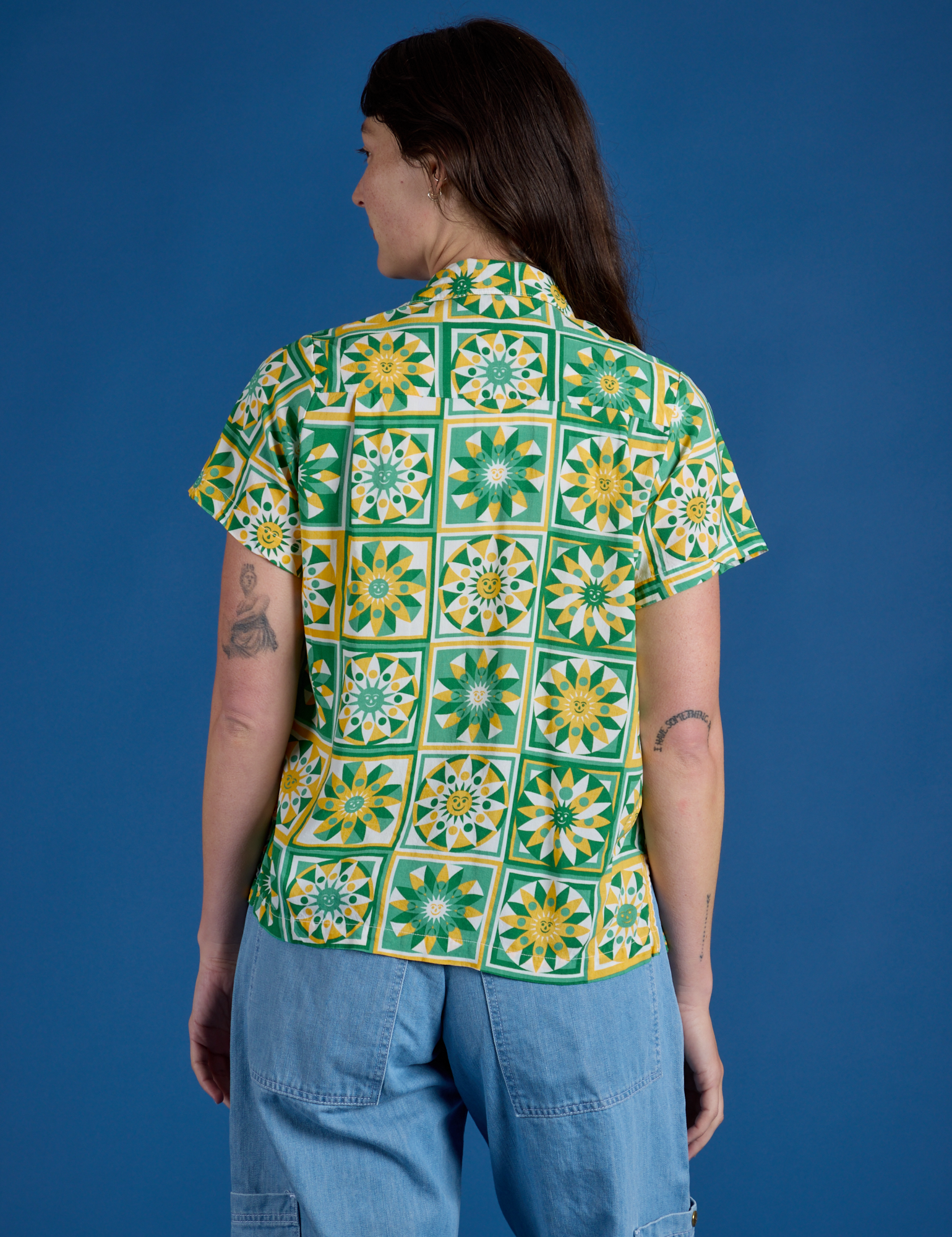 Spring Quilt Print Pantry Button-Up back view close up on Alex