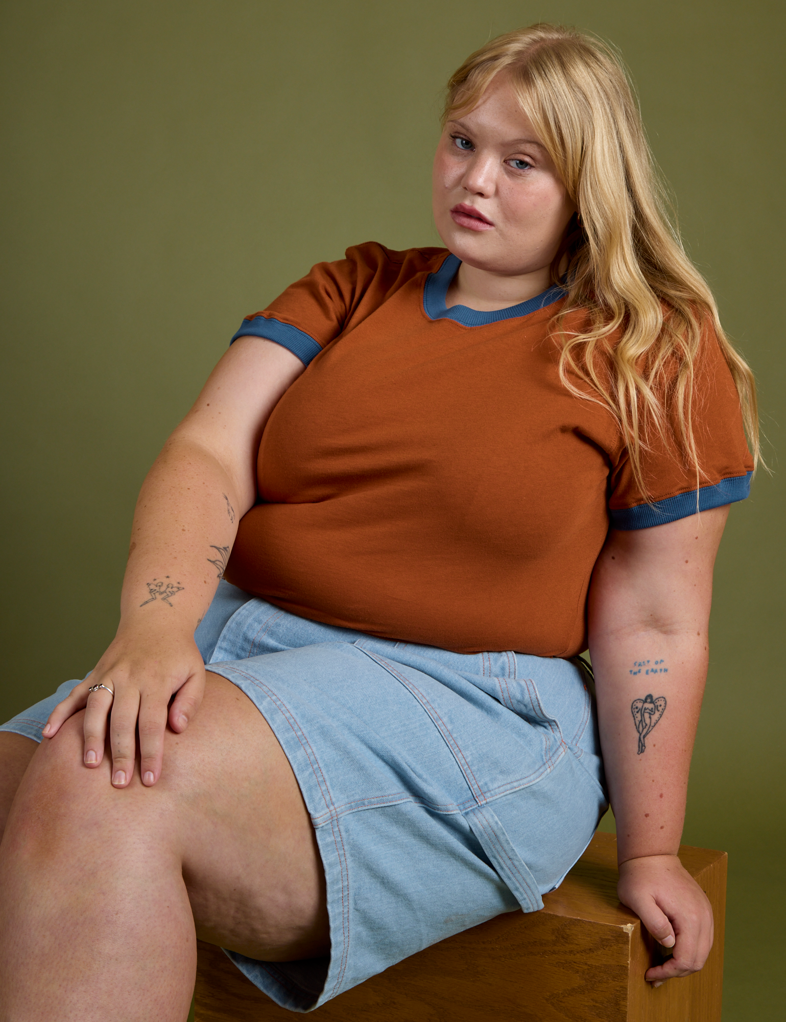 Vintage Ringer Tee in Burnt Terracotta worn by Juliet