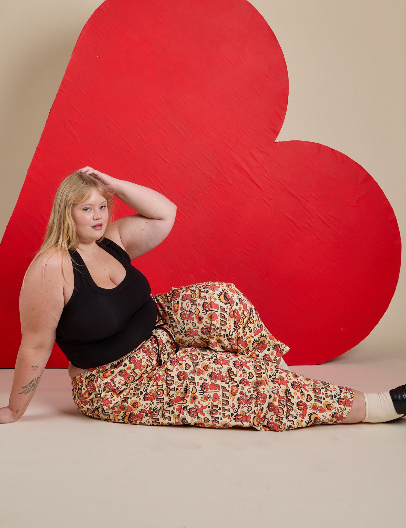 Hot Stuff Drop Pocket Cargo Pants and black Cropped Tank on Juliet