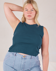 Lish is 5’8” and wearing L Muscle Tee in Lagoon