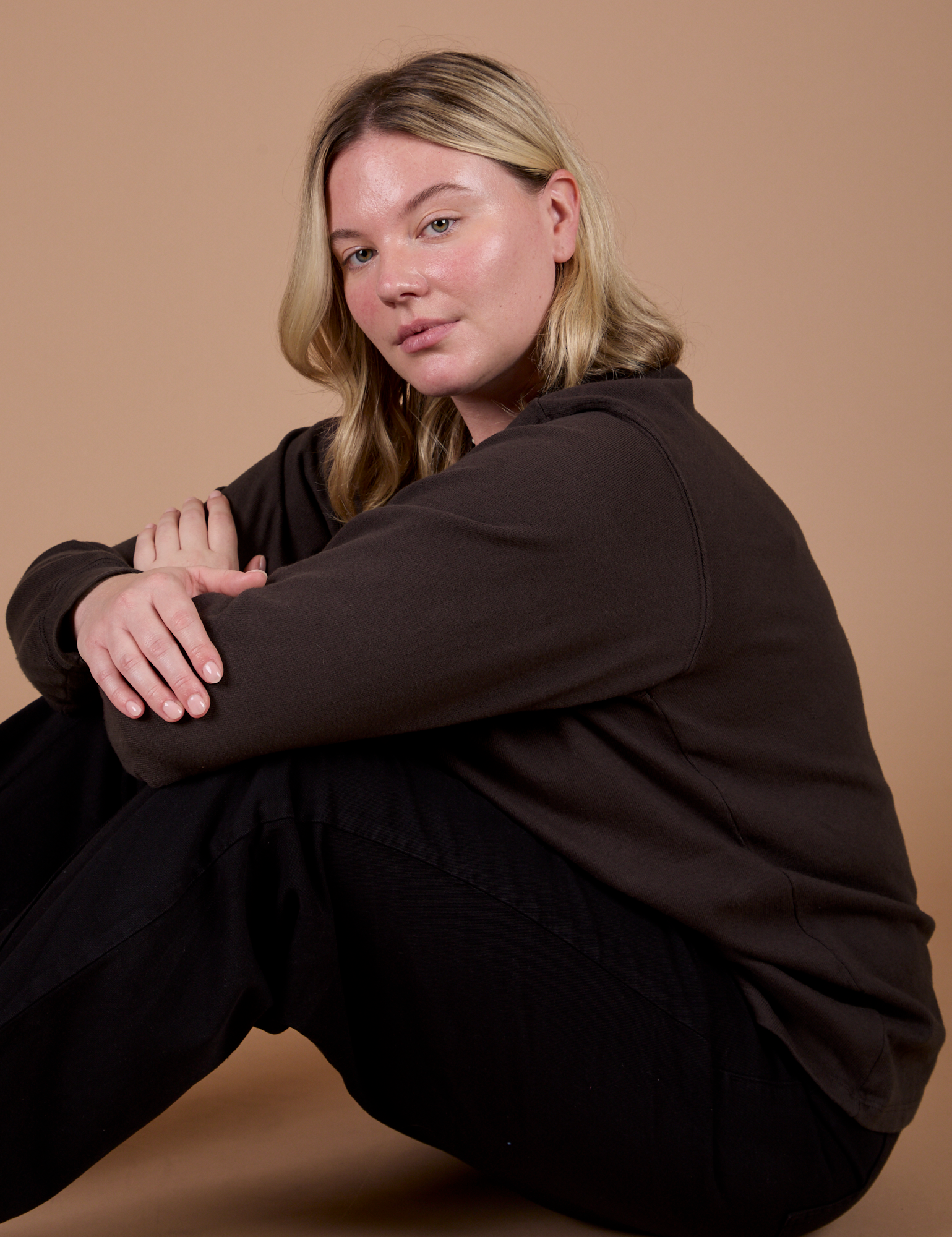 Long Sleeve Burly Tee in Espresso Brown worn by Lish