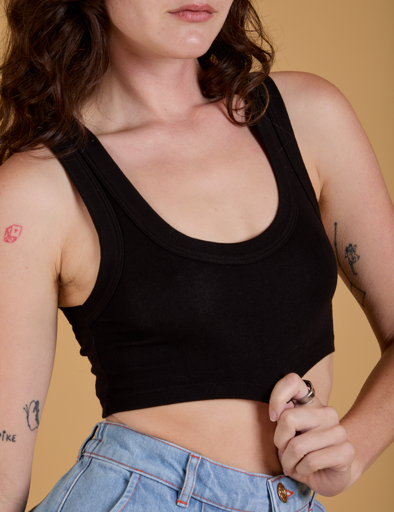 Front angled view close up of Mini Tank in Basic Black on Alex