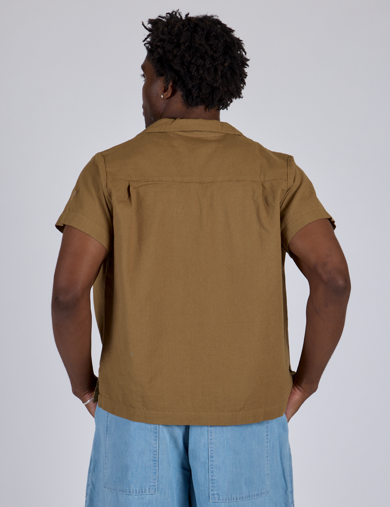 Pantry Button-Up in Desert Brown back view on Isaac
