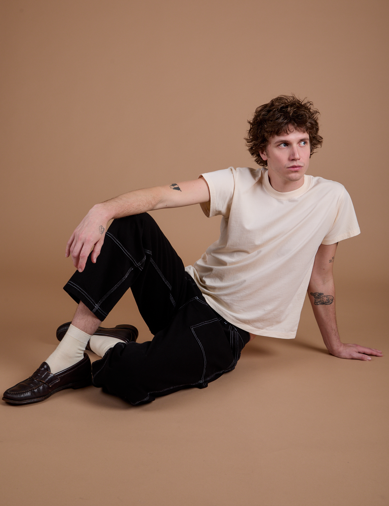 Carpenter Jeans in Black and Organic Vintage Tee in Vintage Tee Off-White on Quinn