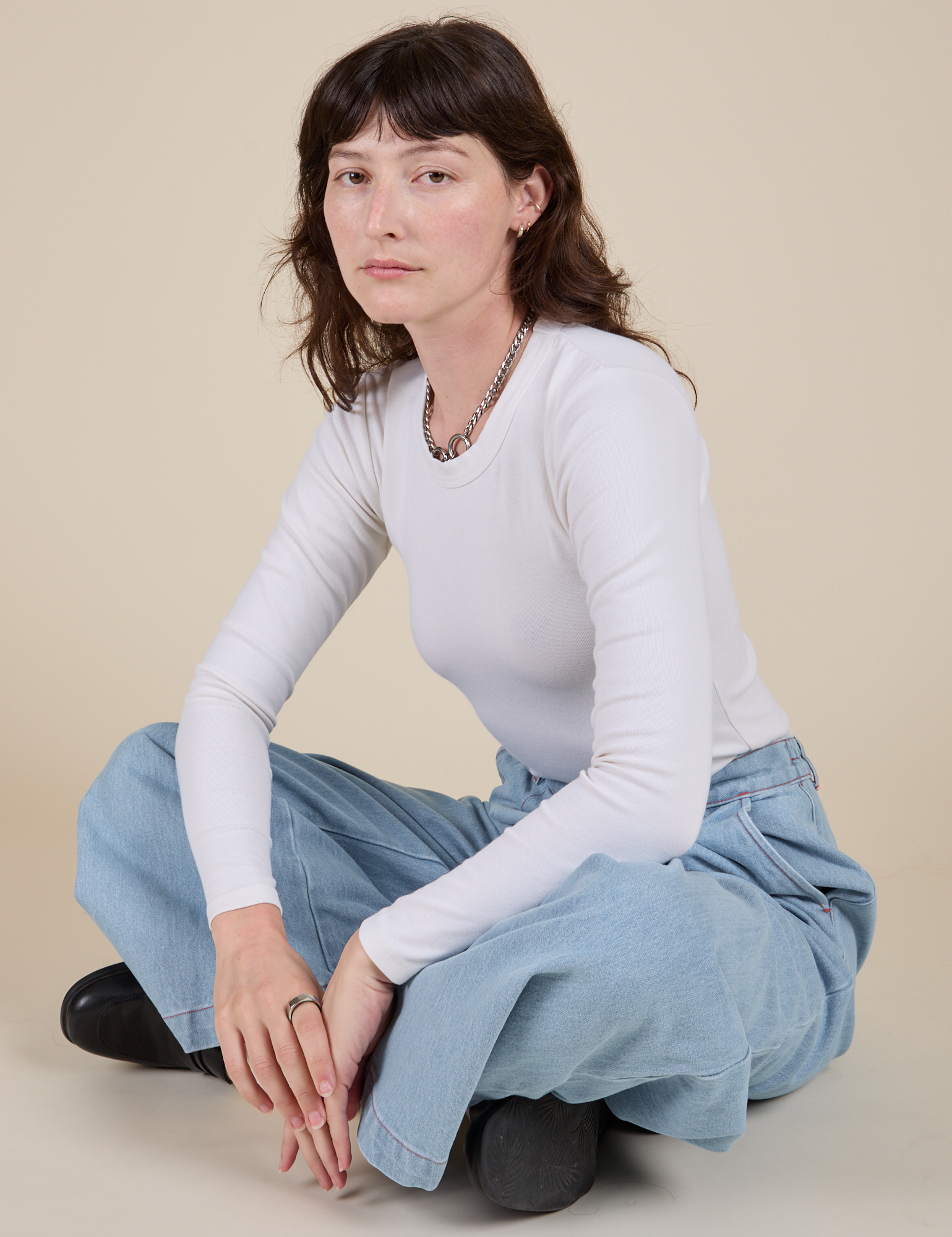 Long Sleeve Baby Tee in Vintage Tee Off-White on Alex