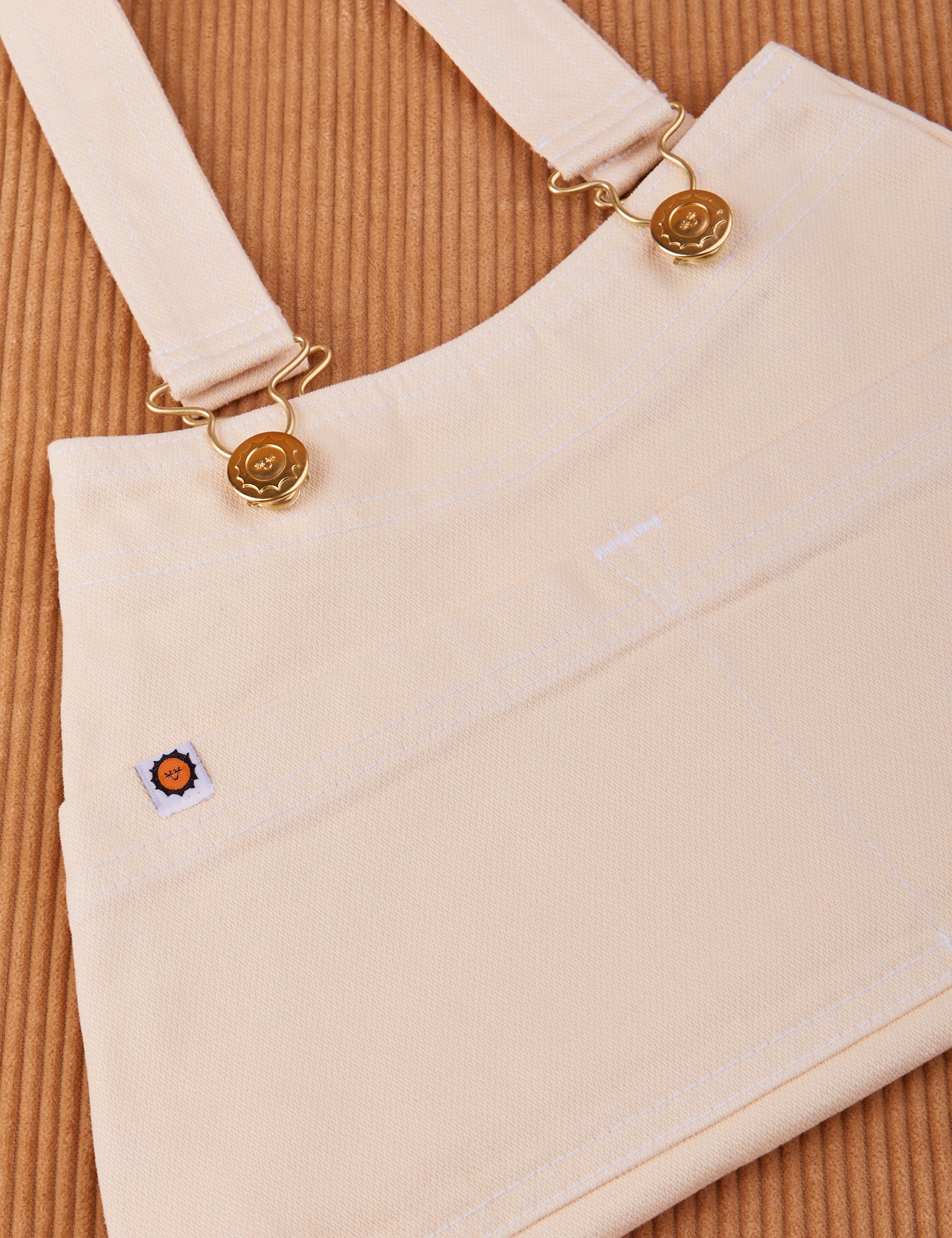 Overall Handbag in Vintage Off-White laid flat