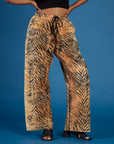 Close up of the Tiger Drop Pocket Pant on Kandia