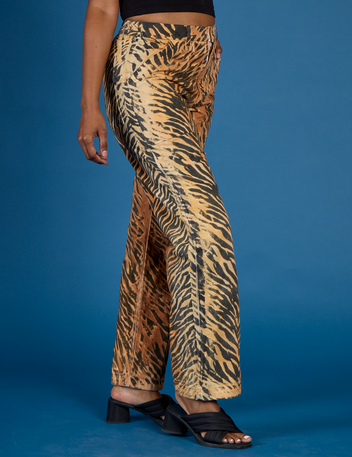 Close up angled side view of the Tiger Work Pant on Kandia