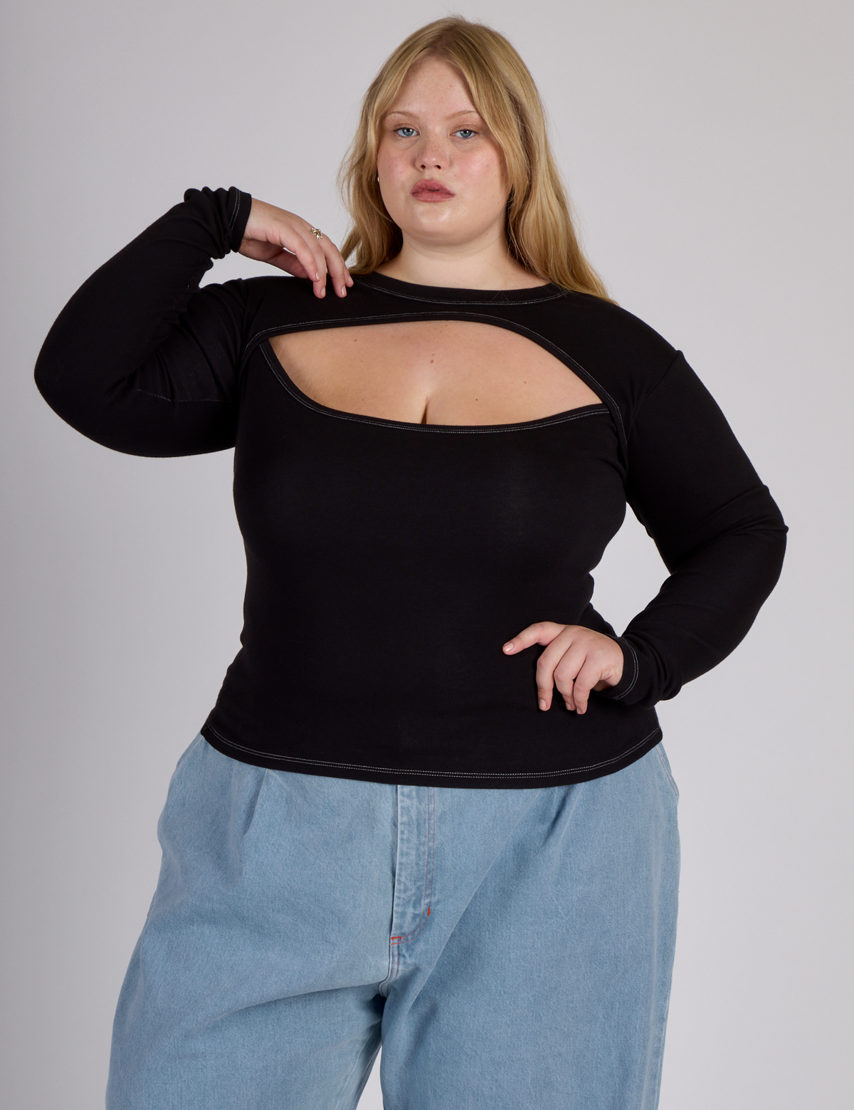 Juliet is 5'7" and wearing L Black Porthole Long Sleeve Tee