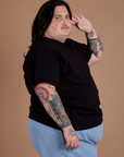 Burly Tee in Basic Black side view on Sam